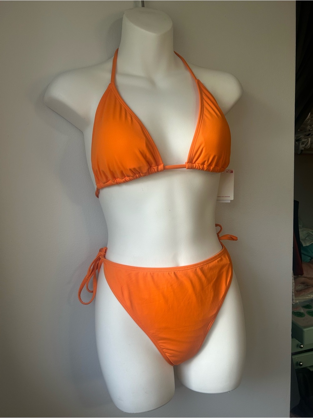 NEW Roxy Women’s Orange Triangle String Bikini - Picture 4 of 7
